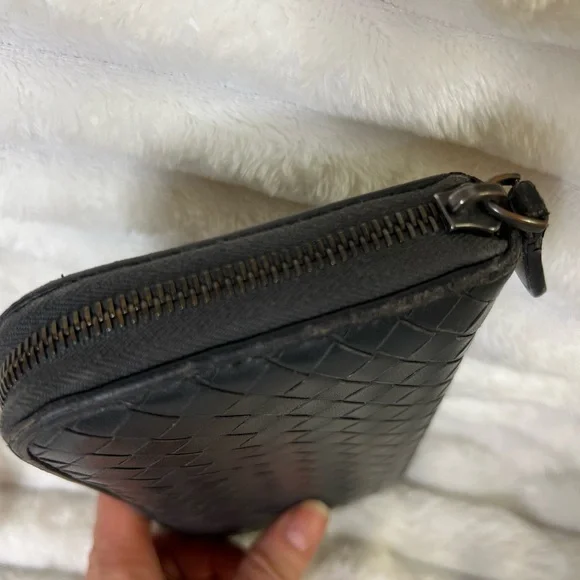 Bottega Veneta Authentic Zip Around Black Woven Long Leather Wallet - Picture 5 of 12